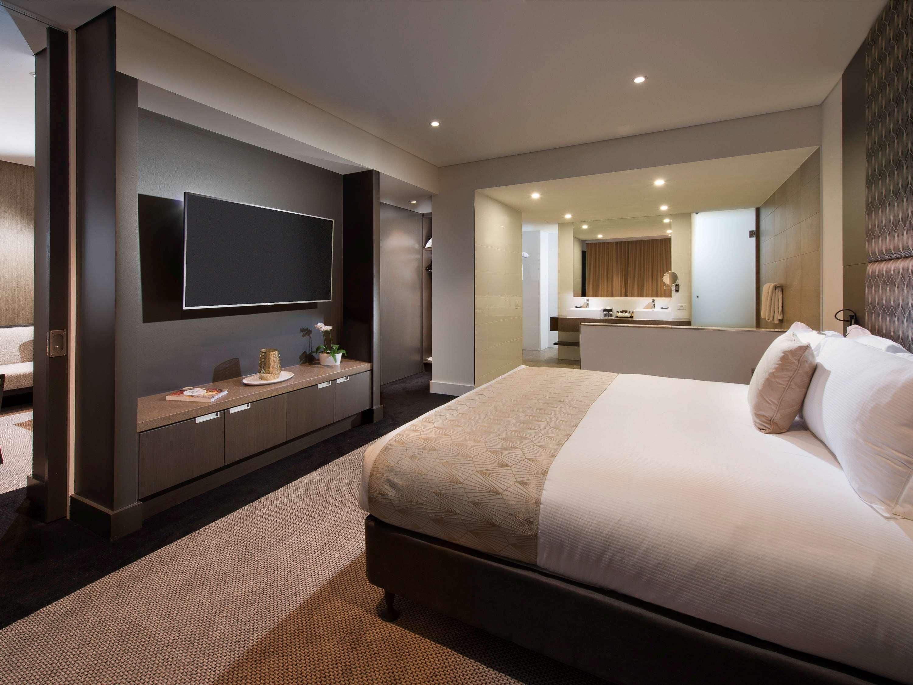 Hotel Pullman Brisbane Airport Exteriér fotografie A bedroom at the hotel