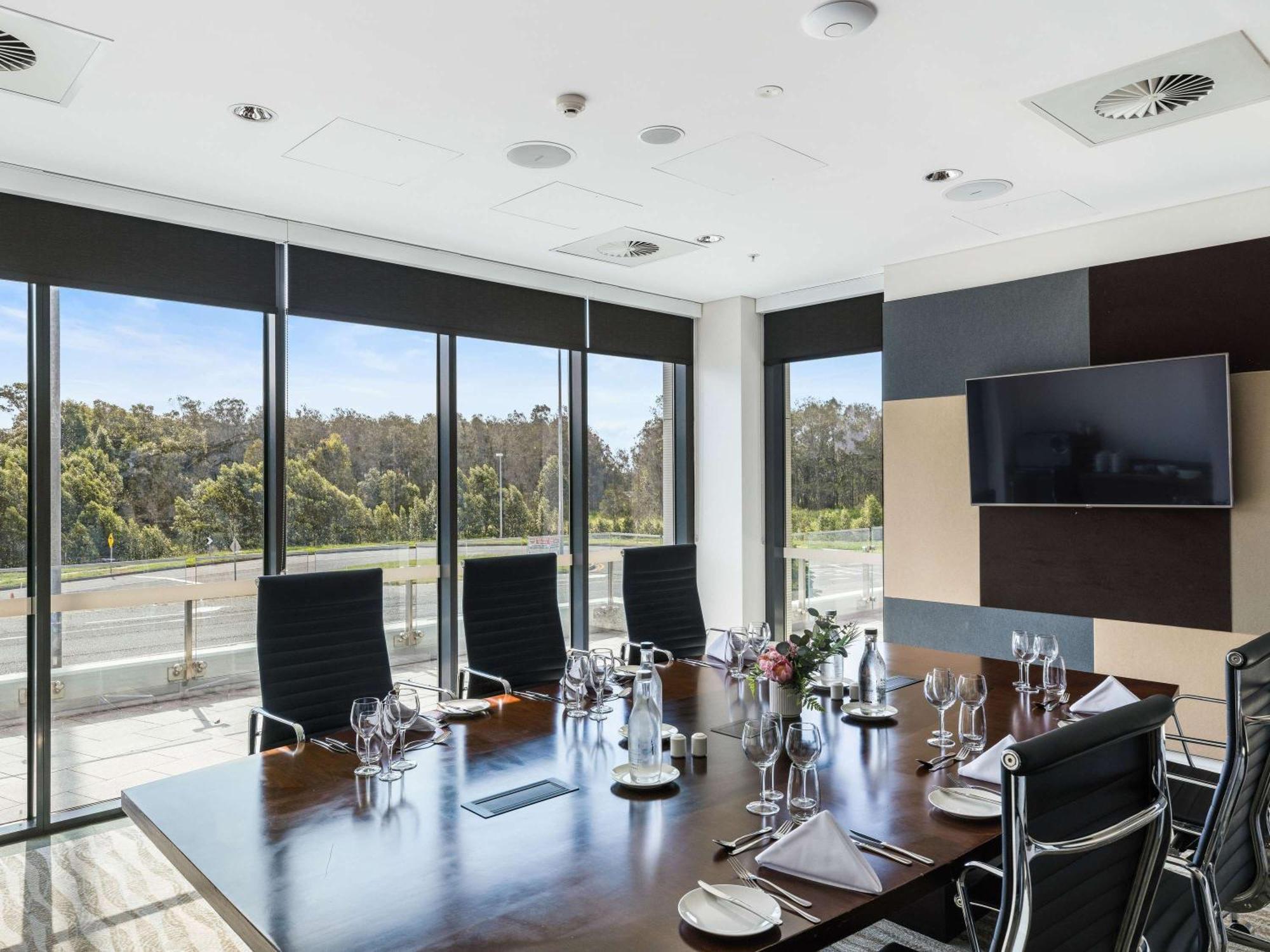 Hotel Pullman Brisbane Airport Exteriér fotografie Boardroom at the National Arboretum, Canberra