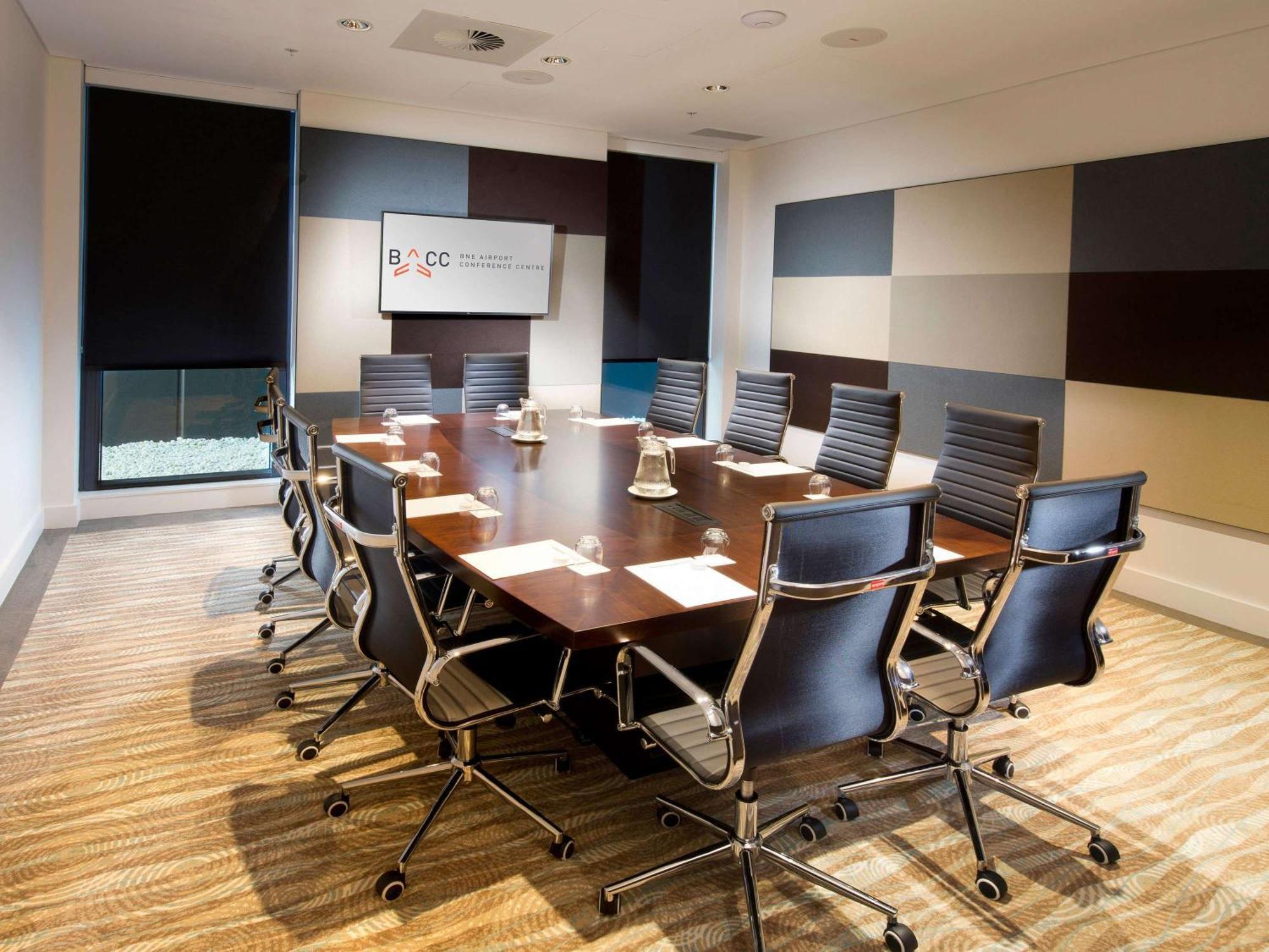 Hotel Pullman Brisbane Airport Exteriér fotografie A meeting room at the ACC Liverpool Group